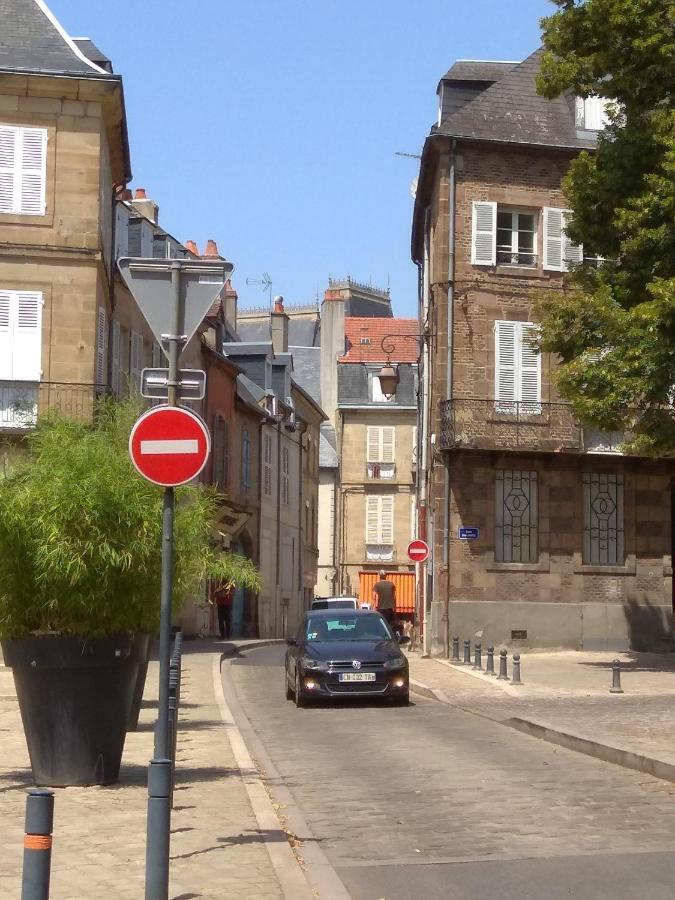 Studio Moulins Moulins  Luaran gambar